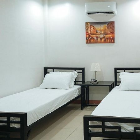 Kris And Frans Inn Davao Экстерьер фото